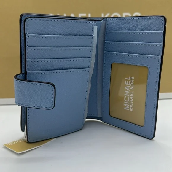 MICHAEL KORS Medium Saffiano Leather Bifold Zip CN Wallet
Sky Blue - Picture 8 of 14